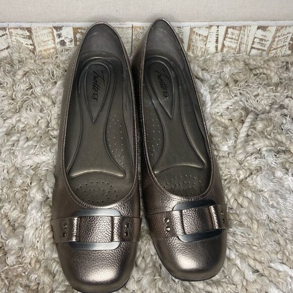 Trotters Sizzle Flat Women's Pewter Metallic Ladies Flats 10.5 SS - Picture 1 of 9